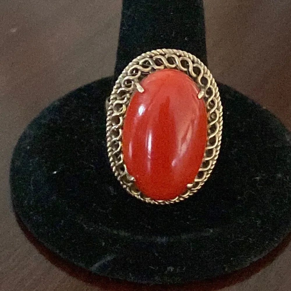 18k gold & Red Coral cabochon estate ring